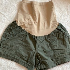 Maternity shorts